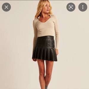 COPY - SZ XL ABERCROMBIE AND FITCH LEATHER PLEATED SKIRT